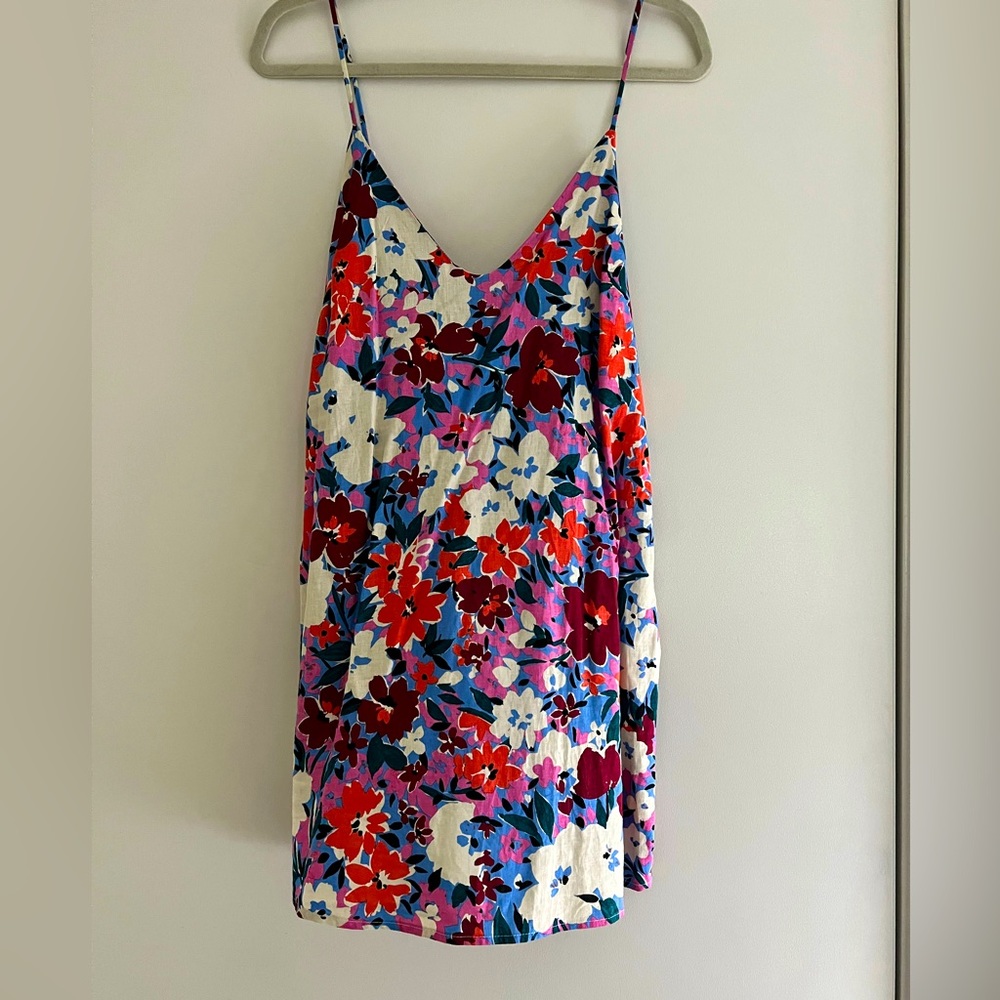 *Like New* Linen Floral Mini Dress